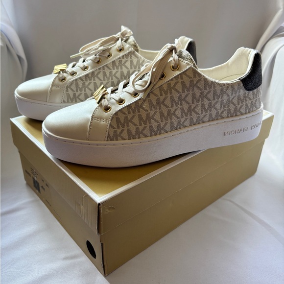 Michael Kors Poppy Lace Cream Sneaker - Picture 1 of 11